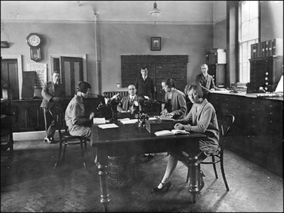  Office clerk centre