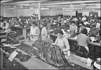 Photo of Shoe workers at Walter Sargent's factory in Glassbrook Road in the 1930's 