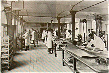 A typically busy scene inside one of the County Schools of Boot and Shoe Manufacture in 1928