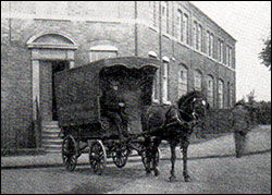 Delivery wagon 1908