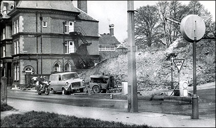 1973