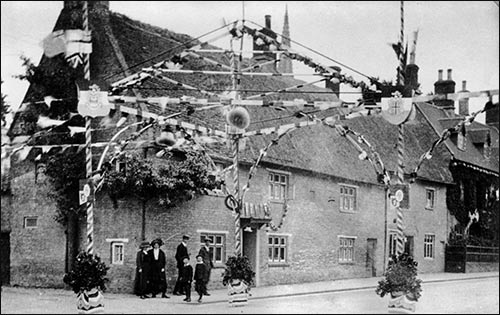 decorations in College Street