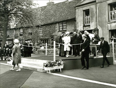  Presentations to the Queen on the Market Square