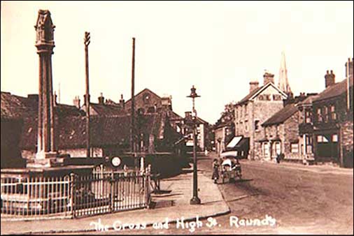 Raunds Square in the 1920s