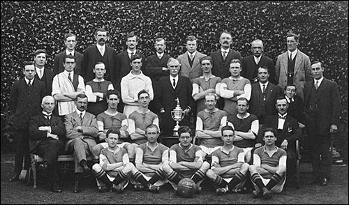 1921