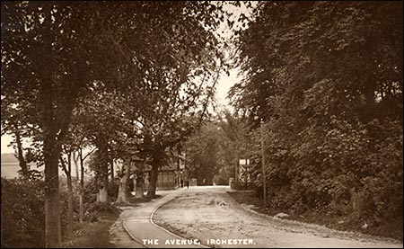 The Avenue to Knuston