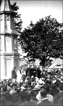 Postcard of dedication of Memorial