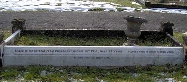 Brother Horace's grave E.1047