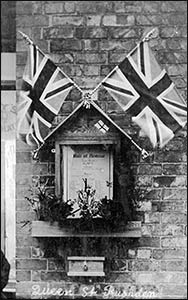 Queen Street shrine & box