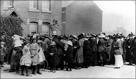 An unknown street service